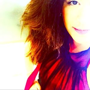 Meet your Posher, Julia